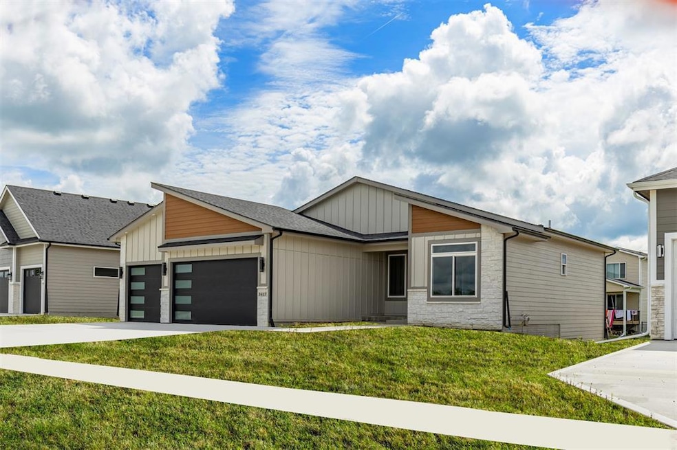 3417 NE 12th St, Ankeny, IA 50021 - photo 1