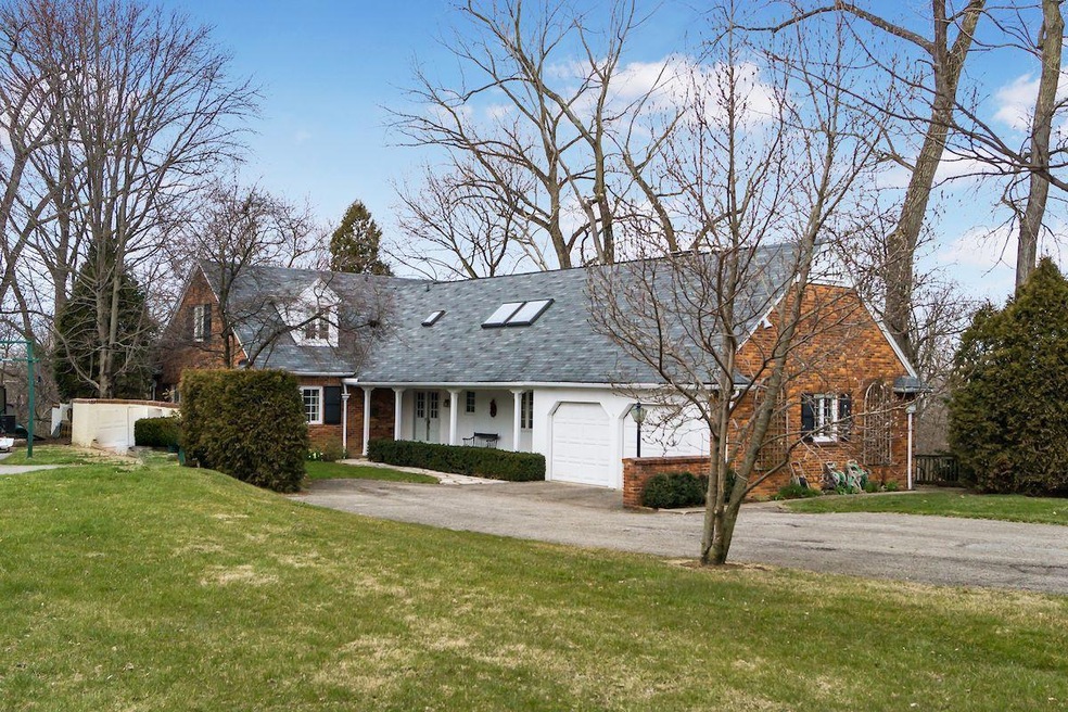 Prestigious Parkview Avenue