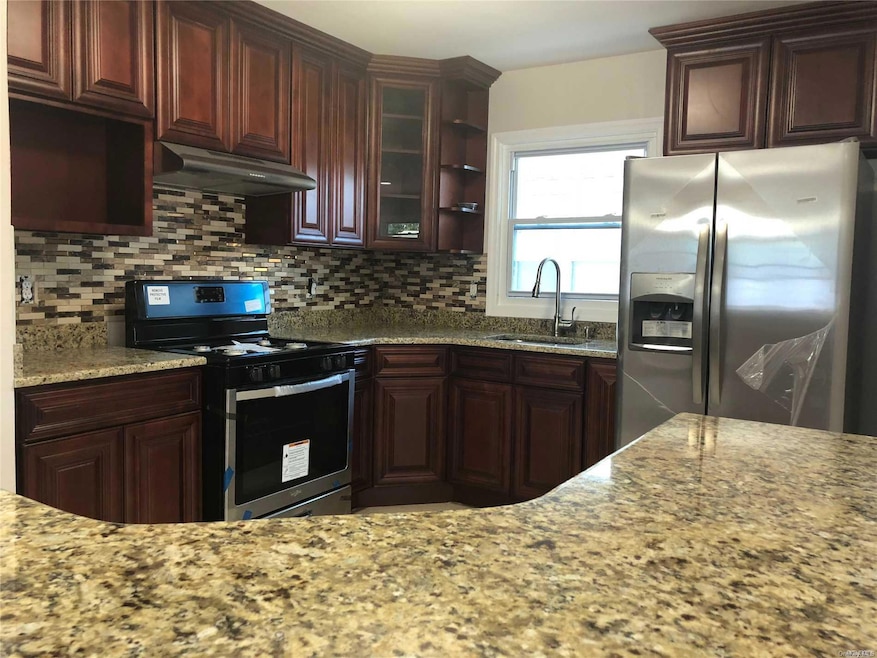 38 Gibson Blvd unit 2nd Fl, Valley Stream, NY 11581 - photo 1