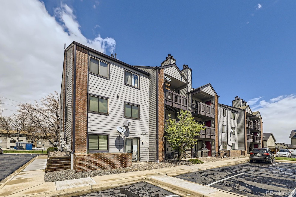 10785 W 63rd Place unit 202, Arvada, CO 80004 - photo 1