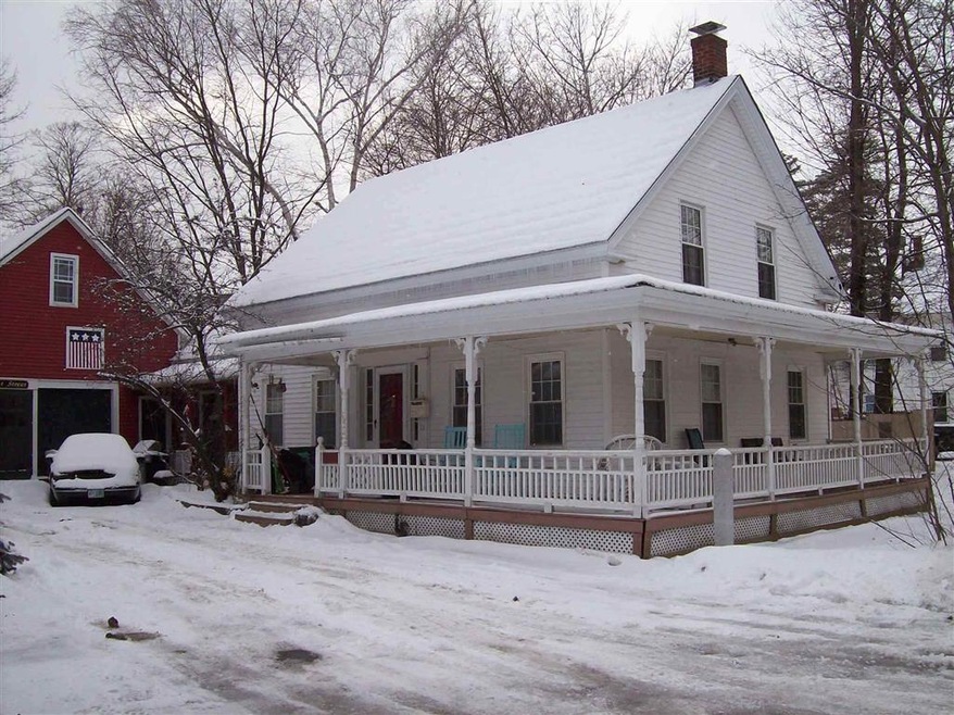 11 Chestnut St, Claremont, NH 03743 - photo 1