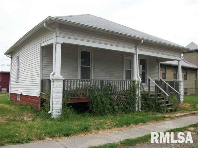 115 S Sherman St, Lincoln, IL 62656 - photo 1