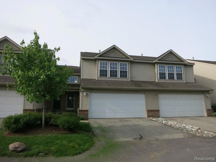 17501 Gateway Cir, Southfield, MI 48075 - photo 1