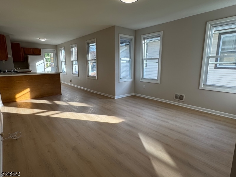 7 Grove St unit 2, Cranford, NJ 07016 - photo 1