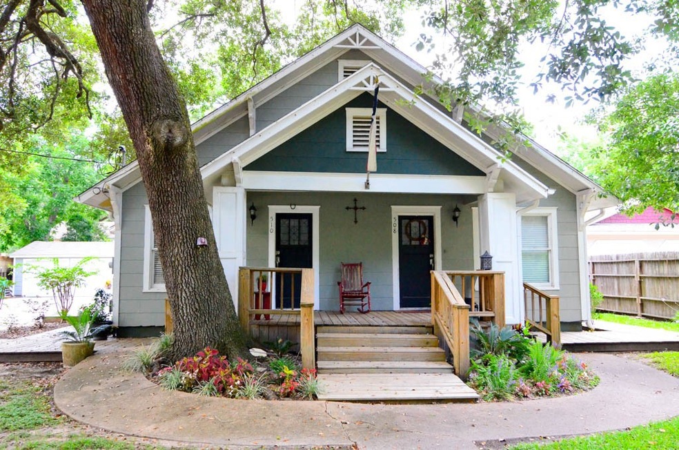 508 W Lang St unit 510, Alvin, TX 77511 - photo 1