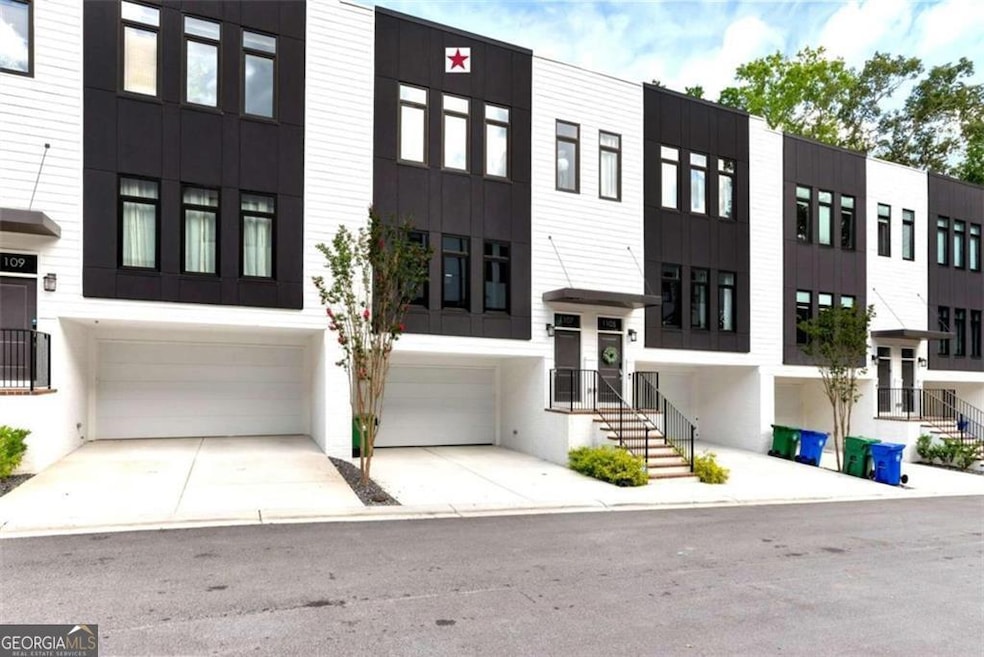 1107 Briar Cove Cir, Atlanta, GA 30329 - photo 1