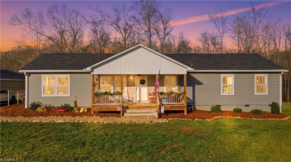 1071 Pineknoll Dr, Yadkinville, NC 27055 - photo 1