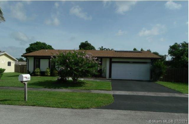 12911 SW 10th Ct, Davie, FL 33325 - photo 1