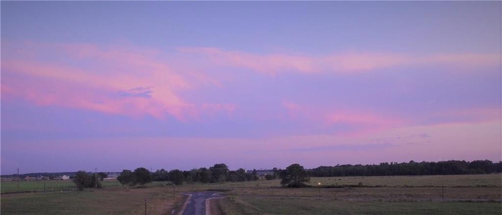 8125 Kelsey Ln, Iowa, LA 70647 - photo 1