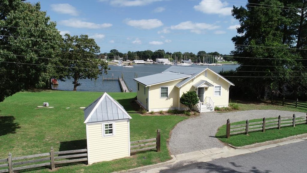 1169 Johns Neck Rd, Weems, VA 22576 - photo 1