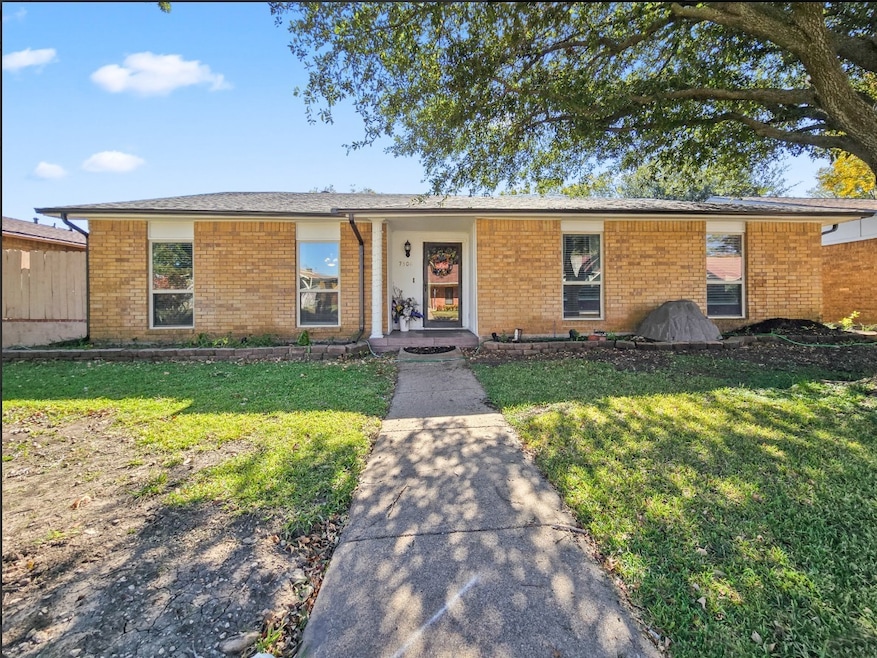 7306 Oakmore Dr, Dallas, TX 75249 - photo 1