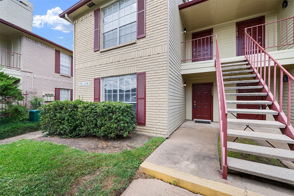 This first-floor condo welcomes you home with easy access and a bright, inviting view of the front of the unit. Step inside and start living your best, move-in ready lifestyle!