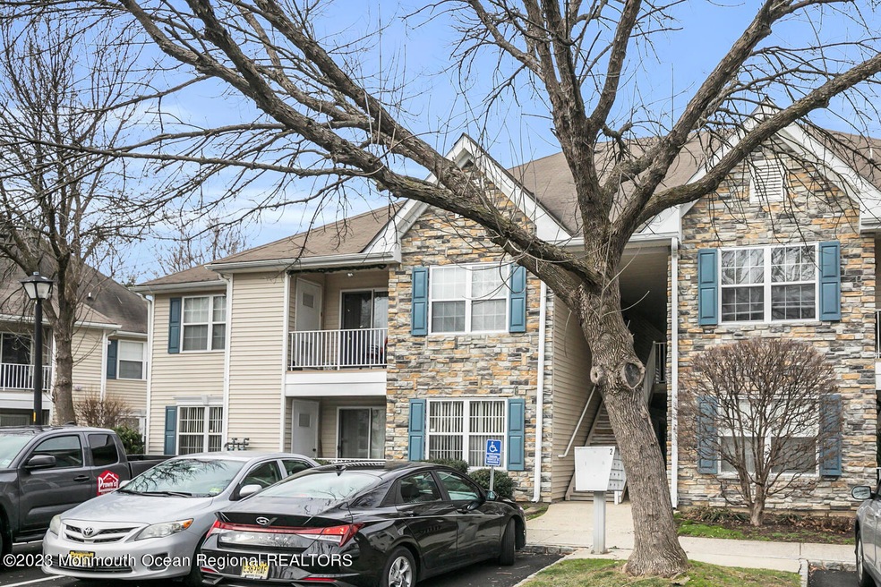 232 Wedgewood Cir, Belford, NJ 07718 - photo 1