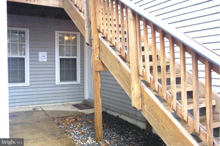 8639 Beekman Place unit B, Alexandria, VA 22309 - photo 1