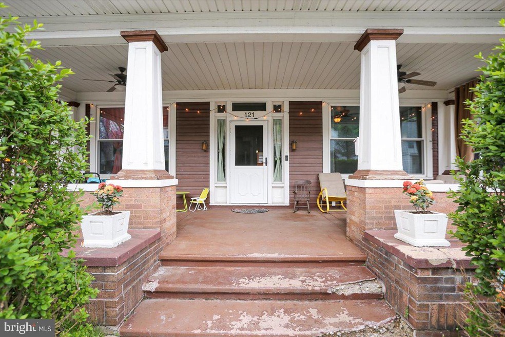 121 E Bertsch St, Lansford, PA 18232 - photo 1