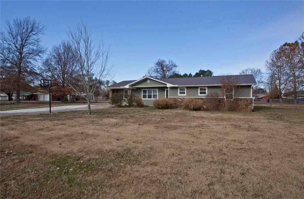 13048 Illinois Chapel Rd, Prairie Grove, AR 72753 - photo 1