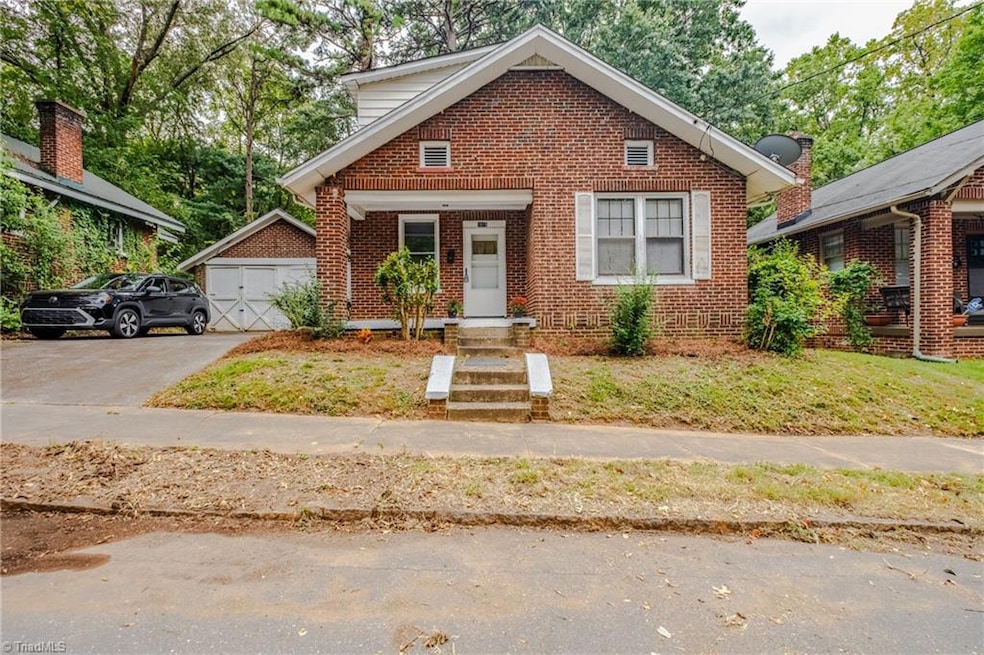 1616 Queen St, Winston Salem, NC 27103 - photo 1
