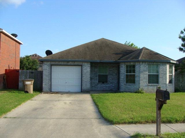 1310 Kokopelli Dr, Edinburg, TX 78541 - photo 1