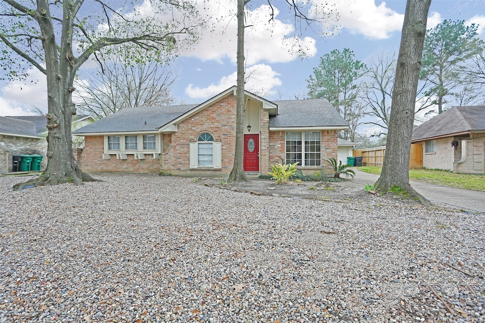 2410 Chanay Ln, Kingwood, TX 77339 - photo 1