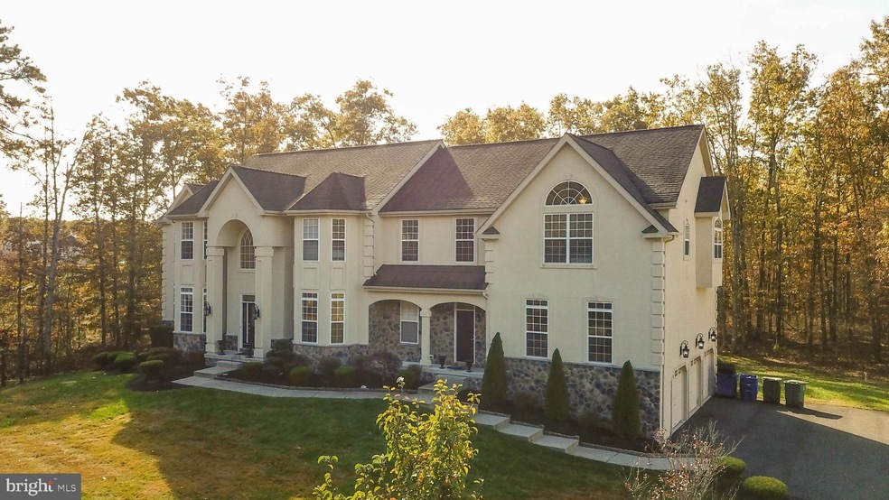 112 Florawood Ct, Franklin, NJ 08322 - photo 1