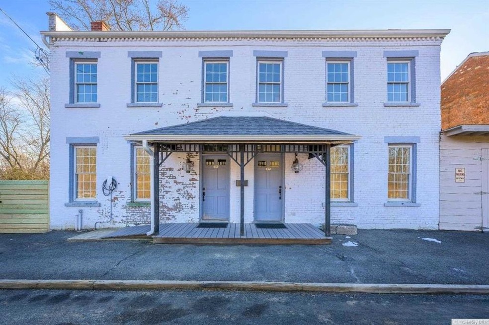 1920 Brick Row St, Athens, NY 12015 - photo 1