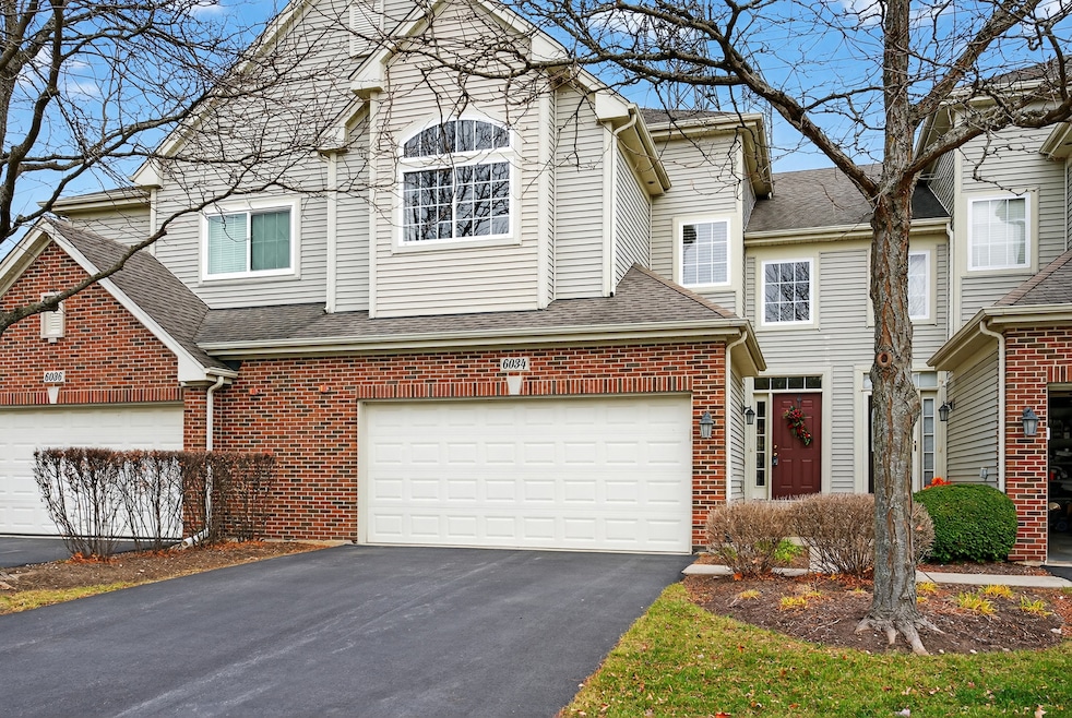 6034 Delaney Dr unit 171, Hoffman Estates, IL 60192 - photo 1