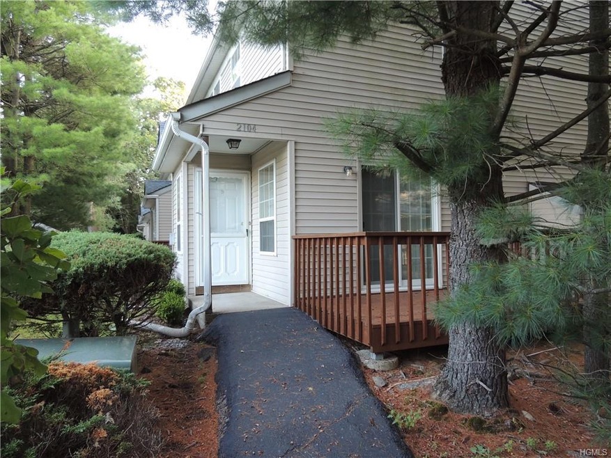 2104 Rosewood Ct, Highland Mills, NY 10930 - photo 1