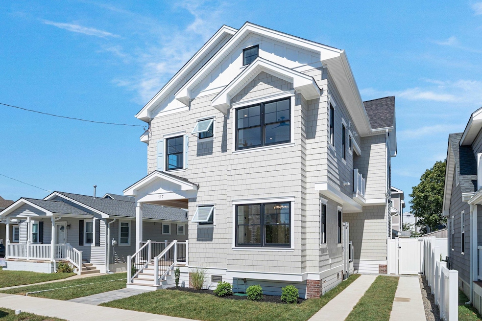 For Sale $2,549,000 • Co-Listing Agent