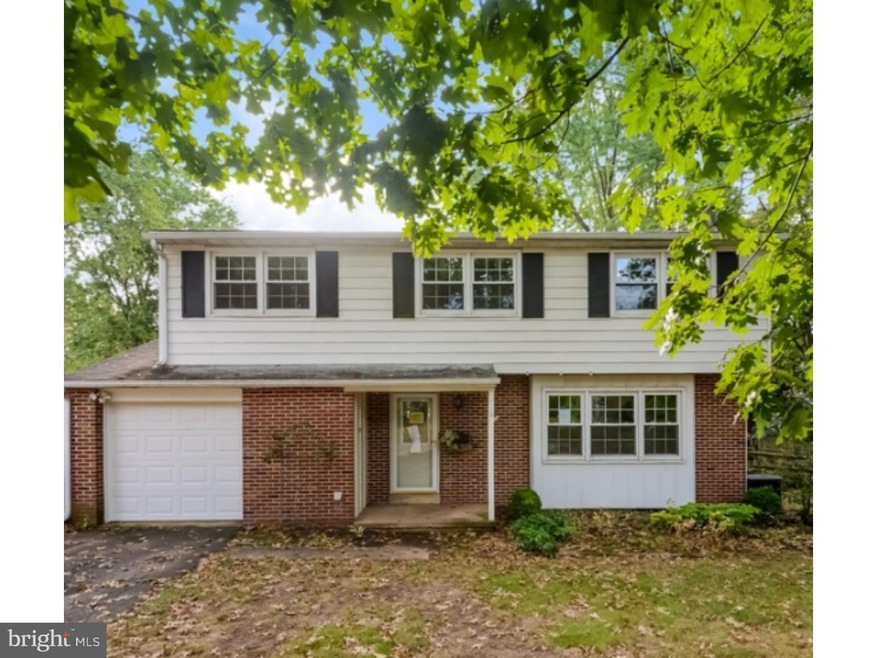 547 Hillside Dr, Lansdale, PA 19446 - photo 1