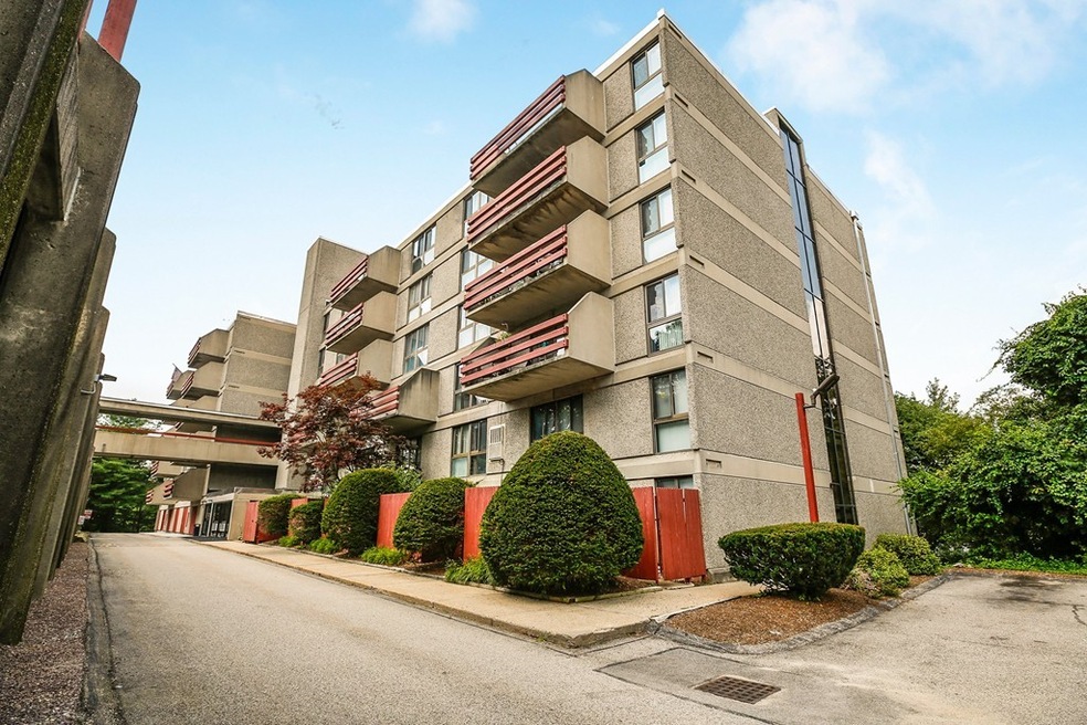 Tall Oaks Village unit 703, South Weymouth, MA 02190 - photo 1