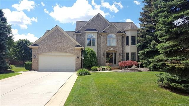 3657 Hollenshade Dr, Rochester Hills, MI 48306 - photo 1