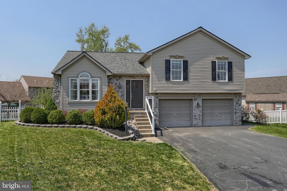 39 Red Maple Cir, Palmyra, PA 17078 - photo 1