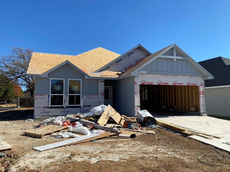 214 Winston Dr, Fredericksburg, TX 78624 - photo 1