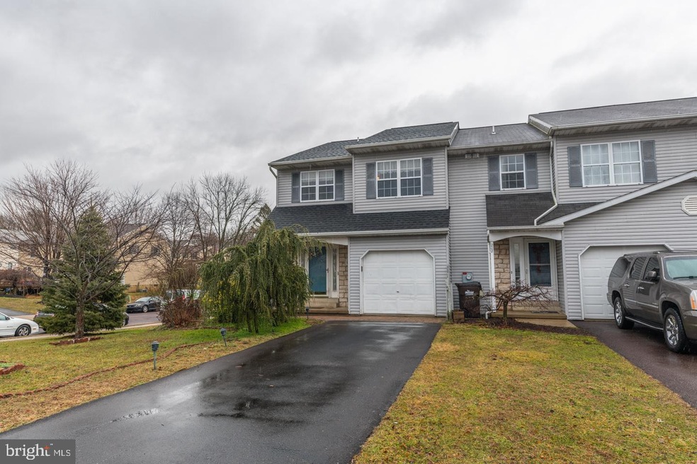 212 Buck Dr, Perkasie, PA 18944 - photo 1