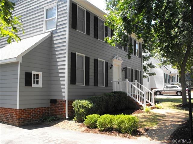Front of the home 1896 SF, 3 BR, 2.5 Bath