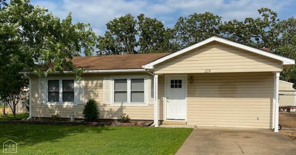 209 Maurita St, Jonesboro, AR 72401 - photo 1