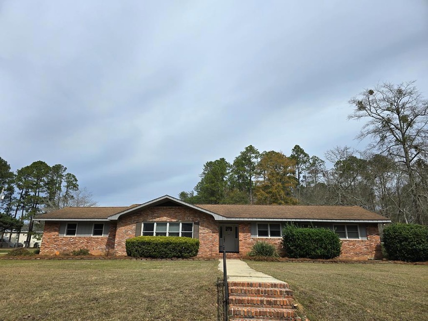 173 Shenandoah Dr, Fitzgerald, GA 31750 - photo 1