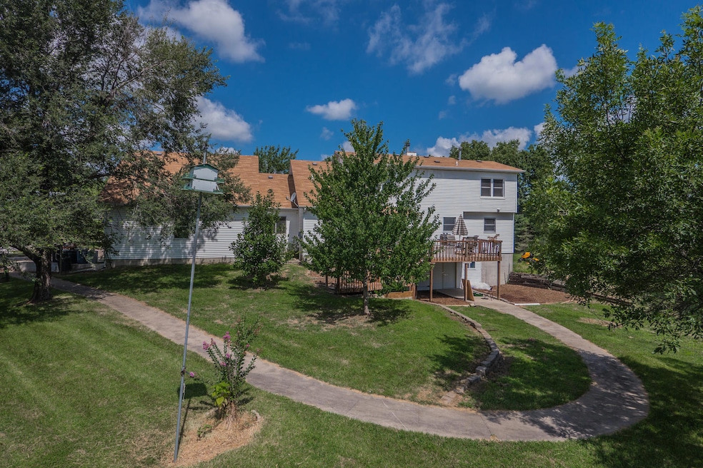 10800 E Walnut Dr Centralia MO-large-063