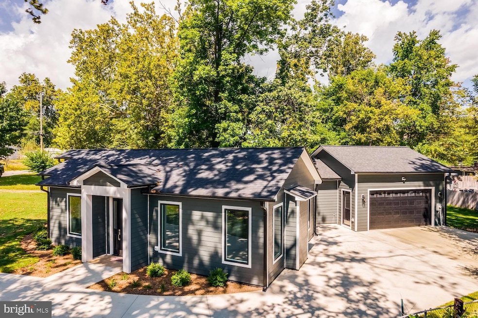 13711 Joyce Rd, Woodbridge, VA 22191 - photo 1