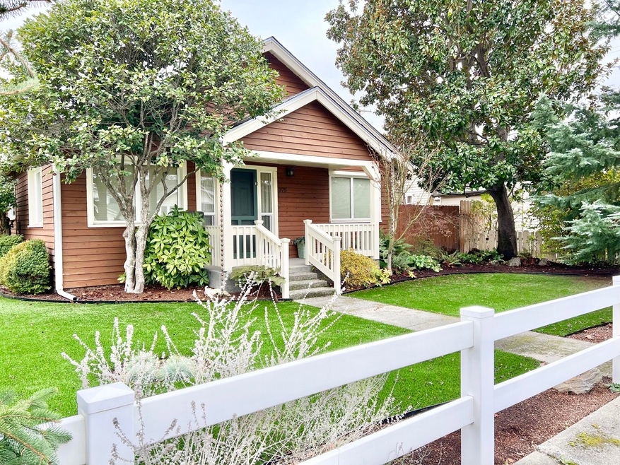 375 SW L St, Grants Pass, OR 97526 - photo 1