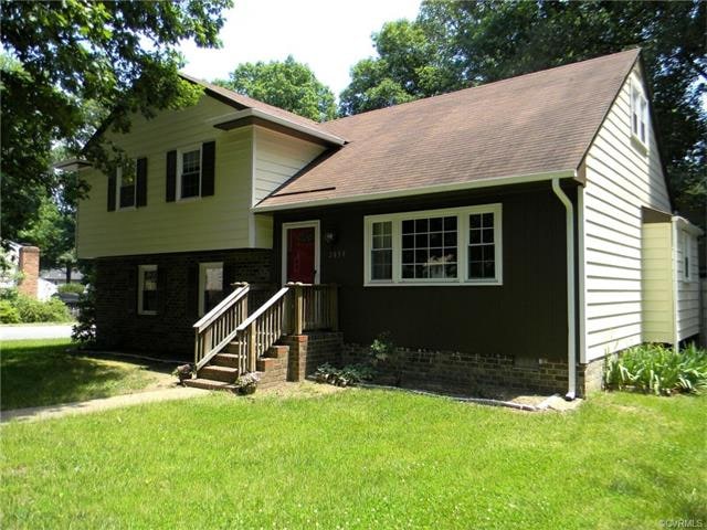 Welcome! Spacious 5 bedroom quad level home.