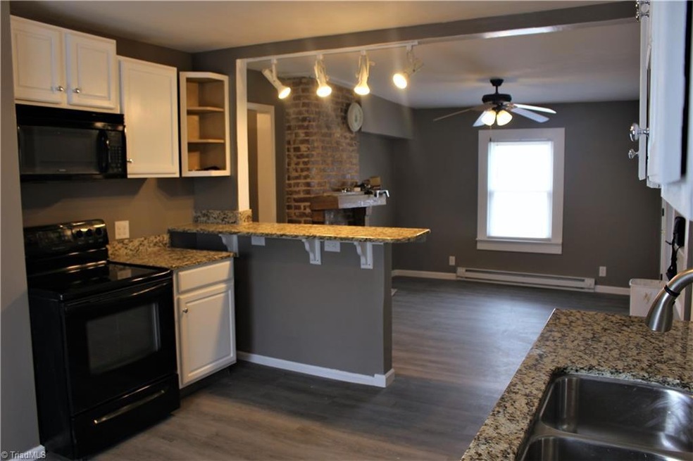 113 N Harris St, Reidsville, NC 27320 - photo 1