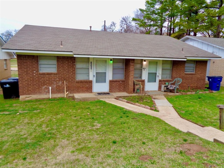 823 W Monterey St unit B, Denison, TX 75020 - photo 1