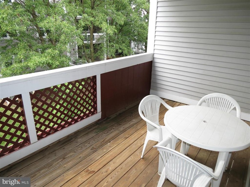 12905B Lee Jackson Memorial Hwy unit B, Fairfax, VA 22033 - photo 1