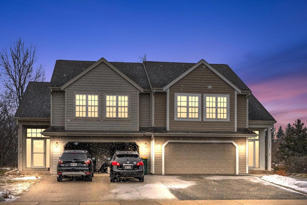 1404 S Silverbrook Dr