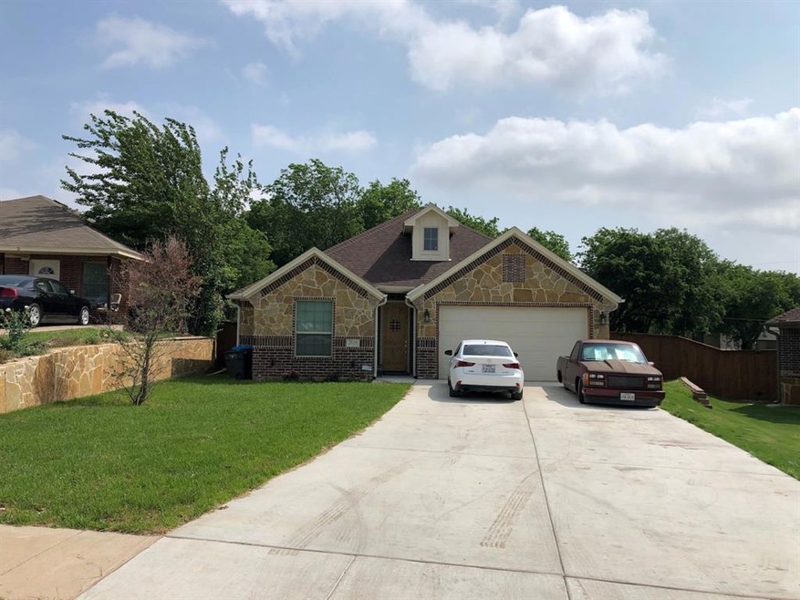 2616 NW 32nd St, Fort Worth, TX 76106 - photo 1