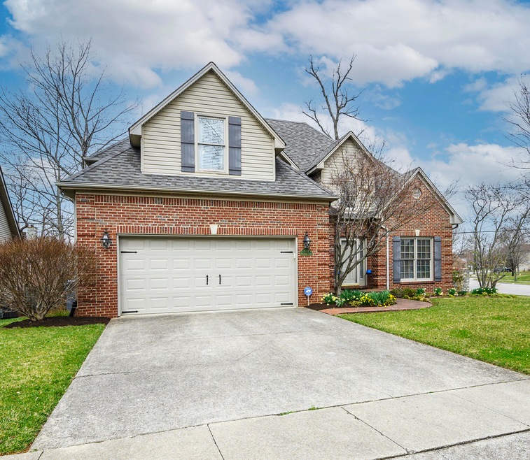 Alexander Gross Real Estate Agent in Lexington, KY