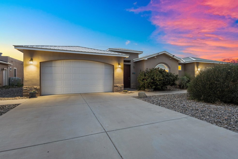 809 7th St NE, Rio Rancho, NM 87124 - photo 1
