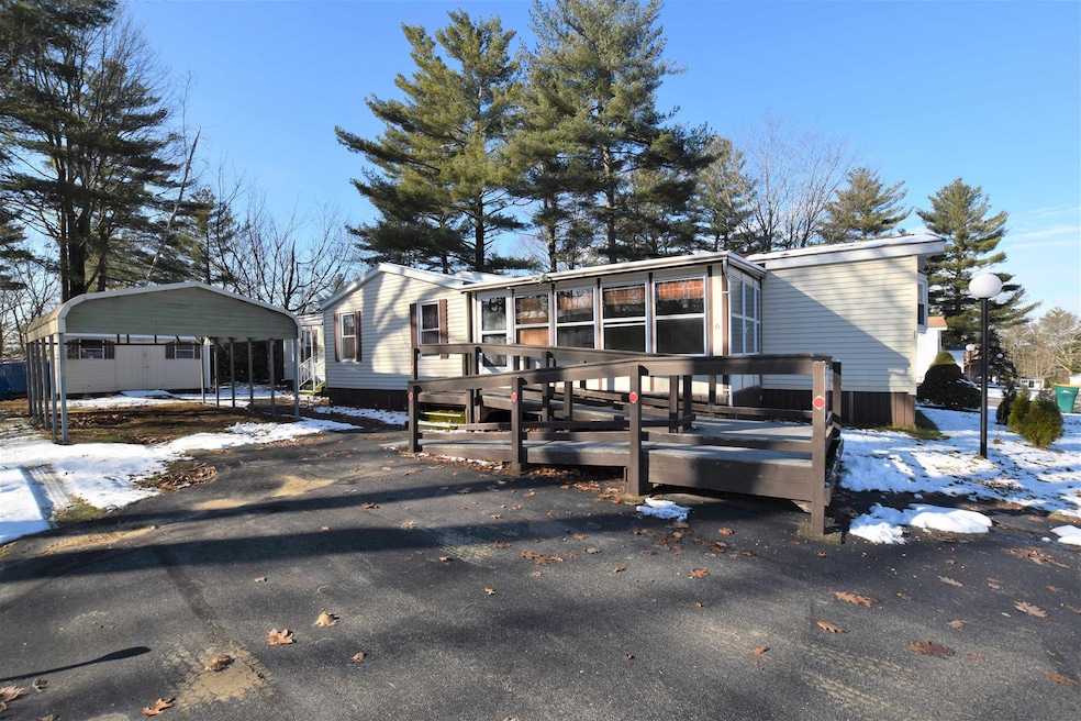 6 N Cranberry Ln, Rochester, NH 03867 - photo 1