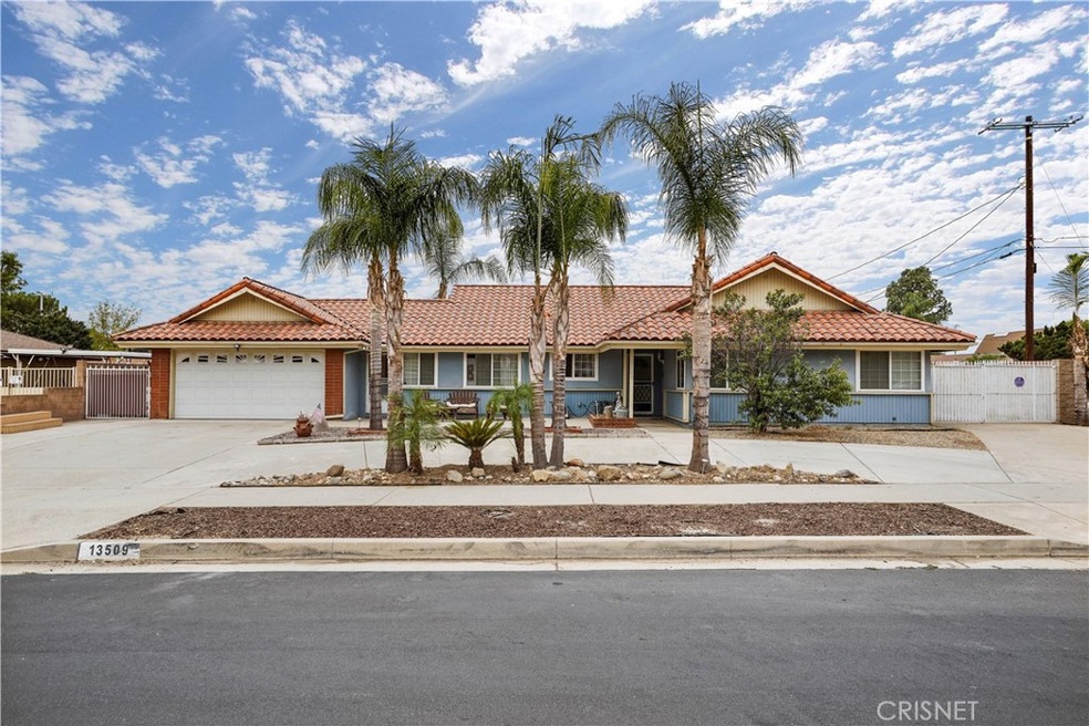 13509 Fellows Ave, Sylmar, CA 91342 - photo 1